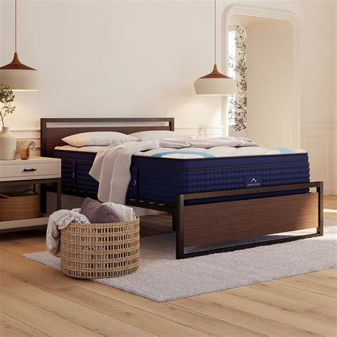 The Dreamcloud Premier Hybrid Mattress · Mattress Warehouse