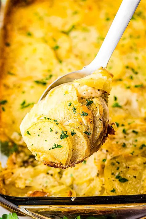 Homemade Au Gratin Potatoes Julies Eats And Treats