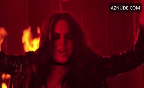 Elizabeth Gillies Underwear Scene In Sex Drugs Rock Roll Aznude