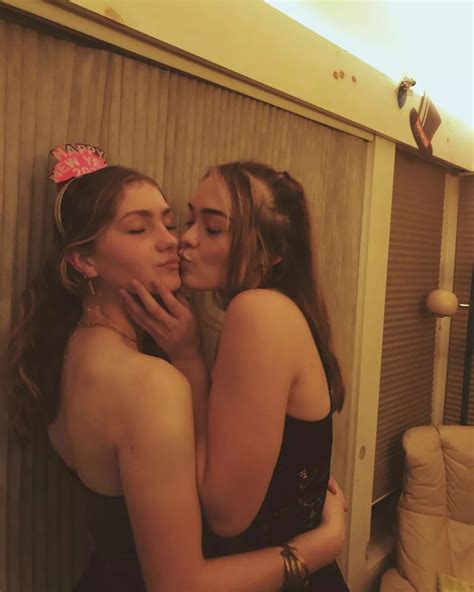 Sharing A More Sensual Kind Of Friendship Nudes Girlskissing Nude Pics Org