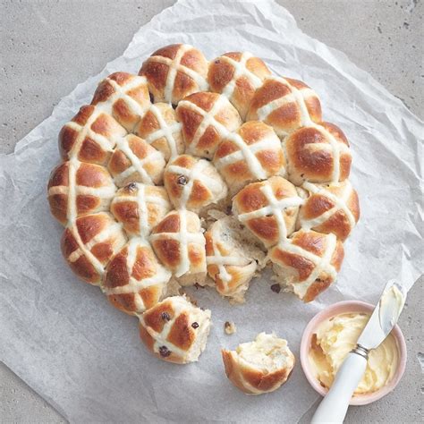 Mini Hot Cross Buns Recipe Chatelaine