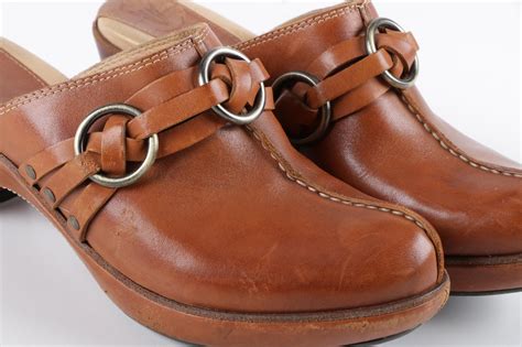 Women's Frye Brown Leather Clogs | EBTH