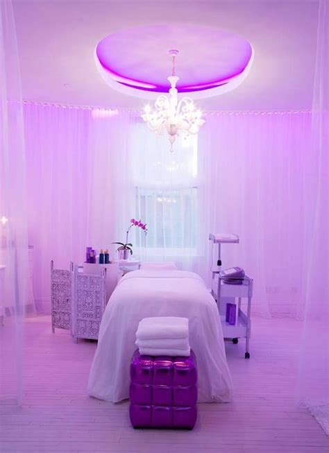 Diane Von Furstenbergs Nyc Spots Goop Spa Room Decor Esthetician