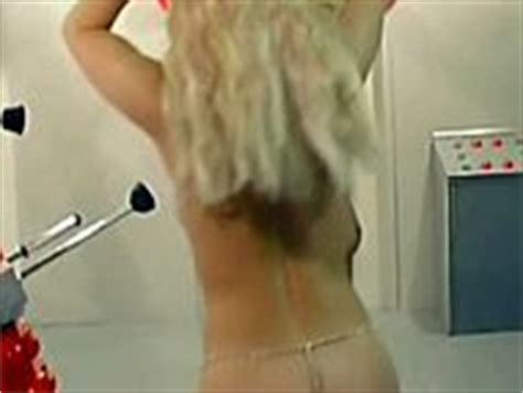 Naked Katarzyna Zelnik In Abducted By The Daleks