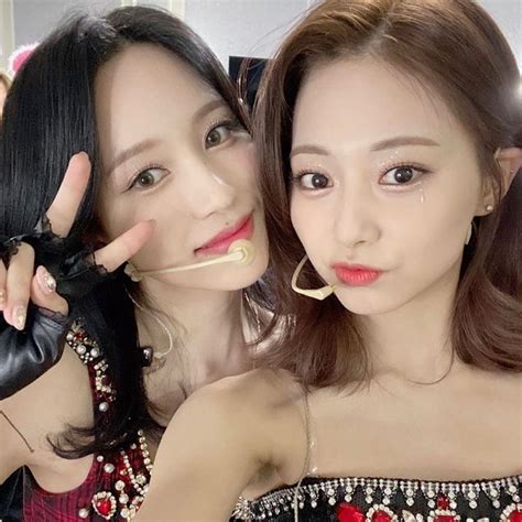 Mitzu Mina Tzuyu Twice Selca Icon Pfp Kpop In Mina Tzuyu Twice