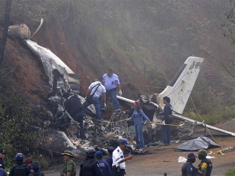 G1 Queda de avião mata ao menos duas pessoas no México notícias em