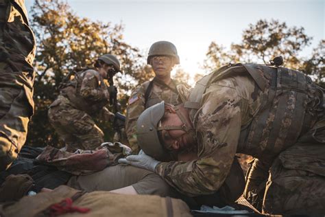 U S Army Medical Center Of Excellence Combat Medic Specialists Train