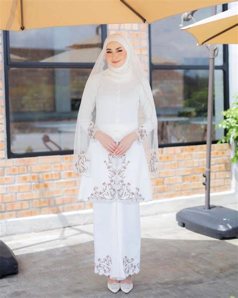 Hijabistahub Haera Kebaya In Off White Women S Fashion Muslimah