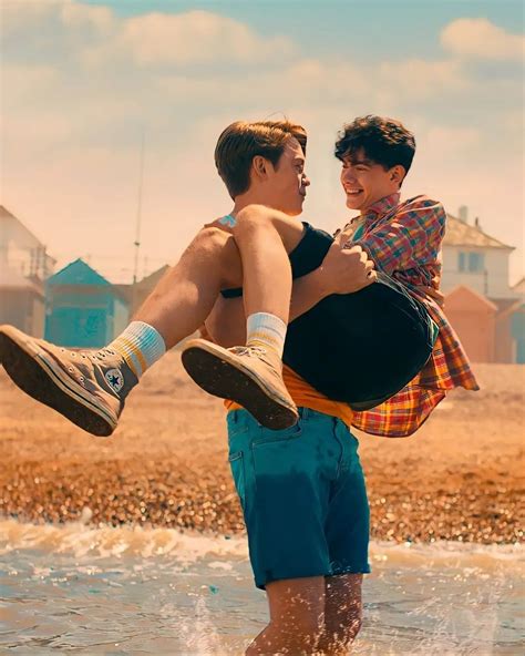 Heartstopper Cute Gay Couples Cute Gay Boy Meets