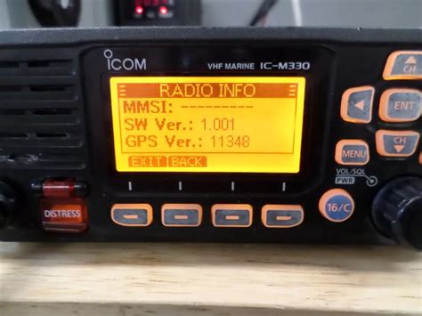 Icom IC M330 Compact Marine VHF DSC Radio Tested Max Marine Electronics