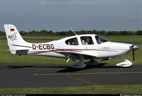 D ECBG Private Cirrus SR20 G2 Photo By Daniel Schwinn ID 1512261