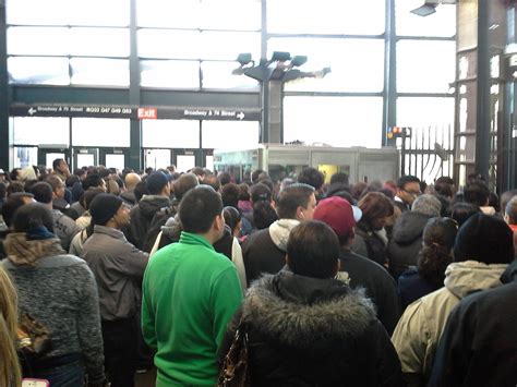 Transit officials explain the Roosevelt Avenue subway station fix 5