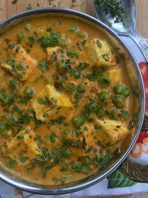 Low Fat Restaurant Style Matar Paneer Recipe Easy Indian Curry