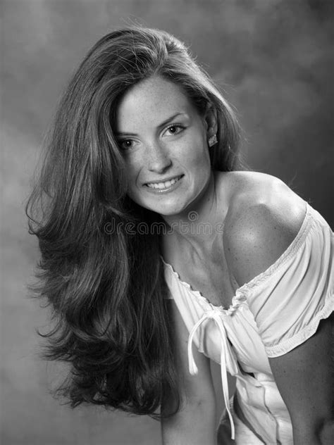 Femme Sexy De Brunette Photo Stock Image Du Brune Cheveu