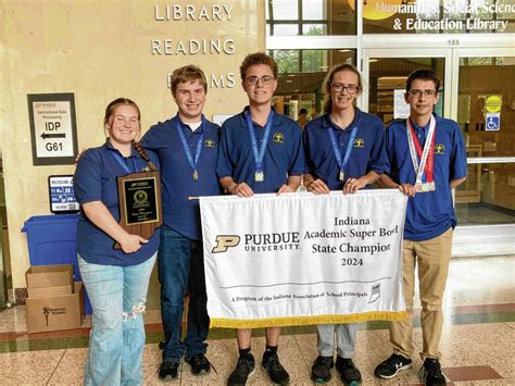 Trinity Lutheran High School English Team Wins State Championship