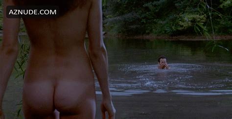 CAROLYN HOULIHAN Nude AZNude