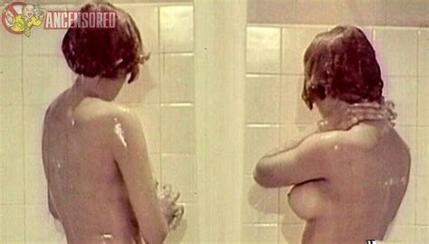 Голая Мализа Лонго в Nude si muore