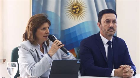 Las Fotos De Cindy Crawford En Bikini A Los A Os Infobae