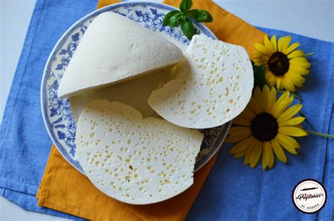 The Guy Shouting The Emperor Is Naked On Twitter RT TheEmperorisNa1 Thank God I M