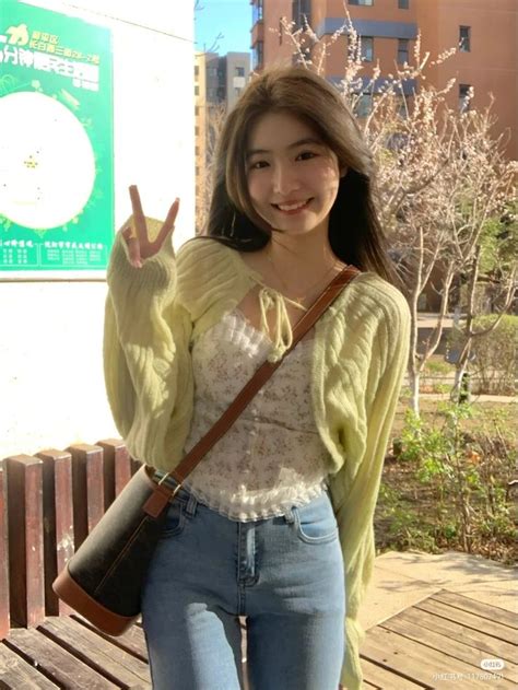 Ghim của Human Babe trên Fashion Dễ thương Thời trang Hình vui