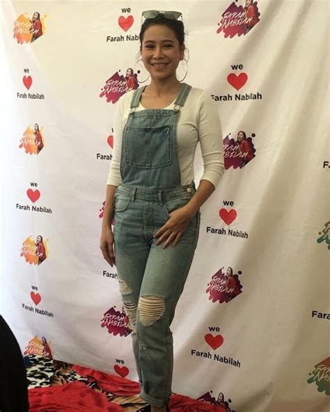 Hot Sexy Farah Nabilah Bikini Pics