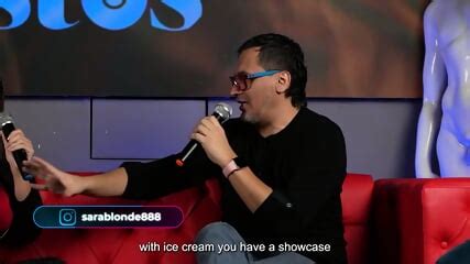 Sara Blonde Se Atraganta Con Una Verga GORDA Enfrente De Su CORNUDO En Juan Bustos Show