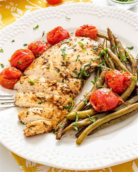 An Incredibly Quick And Easy Italian Chicken Sheet Pan Dinner That S A