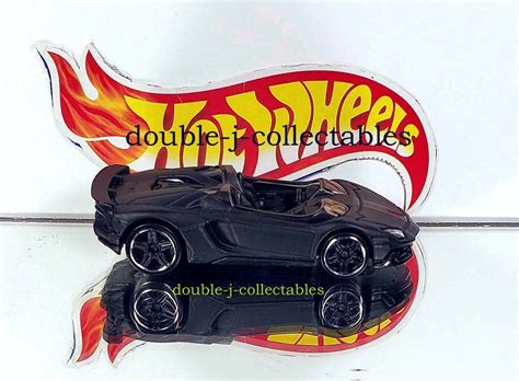 T Hunted Dois Carros Exclusivos Dos Packs Da Hot Wheels