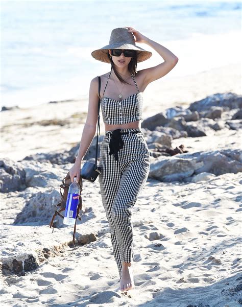 Emily Ratajkowski In Bikini On The Beach In Malibu Hawtcelebs