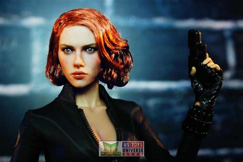 Más imágenes de las figuras de Hot Toys de Los Vengadores en la Ani Games