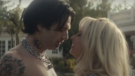 Les mensonges de Pam et Tommy dans leur saga de sex tape dévoilés Obscura