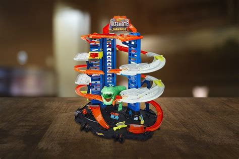 Hot Wheels para o Dia das Crianças pistas de preços variados