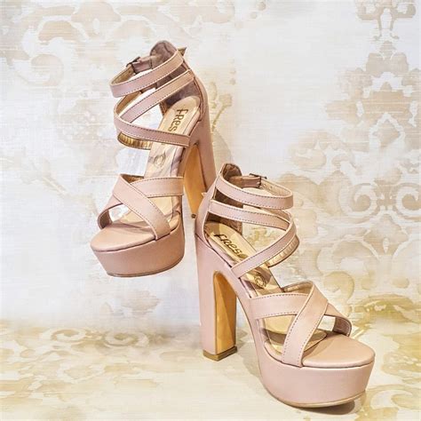 Zapatilla De Fiesta Nude Cruzada Tac N Alto Almudena Boutique Ropa Para Mujer Vestidos
