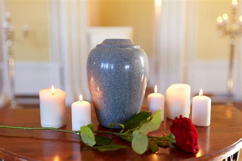 9 Unique Ways to Save (Or Spread) Your Loved Ones Ashes - Lone Star ... 