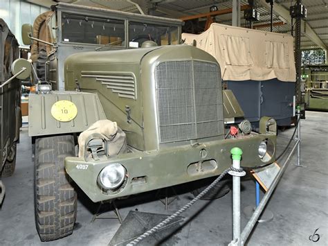 Militär LKW der Deutschen Bundeswehr gebaut von der Firma Henschel in