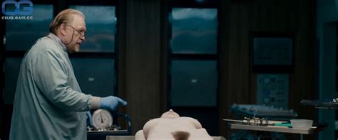 Olwen Kelly Nude Pictures Photos Playboy Naked Topless Fappening