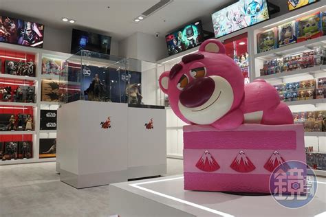 Hot Toys限定店 月登台 超過 款珍藏人偶首曝光 Yahoo奇摩汽車機車