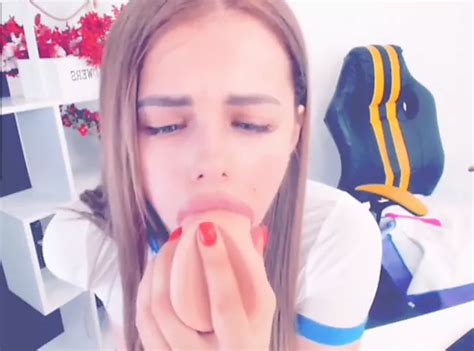 Dildo Deepthroat Video XHamster