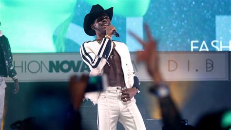 Lil Nas X Old Town Road Roblox Id