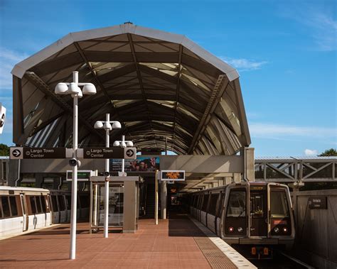 Directions to the Kiss and Ride in Reston by Bus or Metro 11