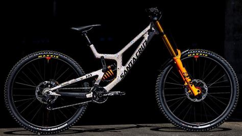Pro Bike Greg Minnaars Customized Santa Cruz V10 Bike Perfect