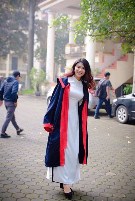 H C Vi N Ngo I Giao V Ng Qu C C A D N Hot Girl C M Nh Danh Crush Qu C D N Xinh L I