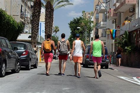 Gay Travel Tips For Lgbtq Travelers In Lgbtq Travel