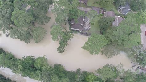 Hurricane Harvey Flooding Woodlands Hills Drive In Kingwood Tx Youtube