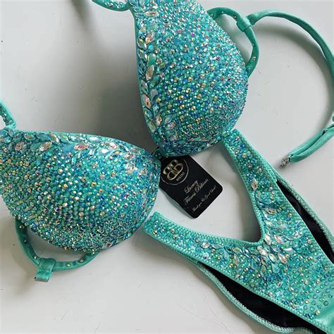 Hot Sexy Tiffany B Bikini Pics