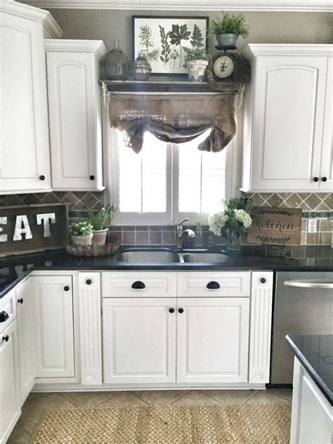 What Color To Paint Kitchen Cabinets With White Walls Besto Blog