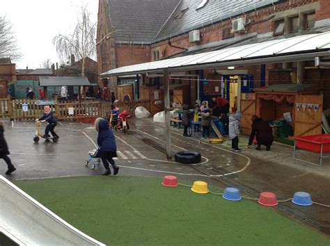 Nursery Hunslet Carr Primary School