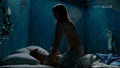 Naked Nicole Kidman In Fur An Imaginary Portrait Of Diane Arbus