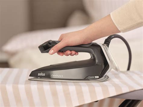 CareStyle 5 Steam generator iron IS 5249 Black | Braun International