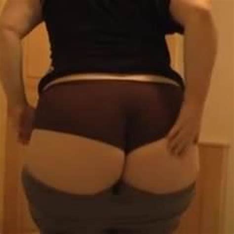 Irish PAWG Fat Ass In Bathroom Free Twitter Porn Video D8 XHamster